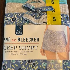 Jane and Bleecker Blue and Gray Floral Shorts nwt